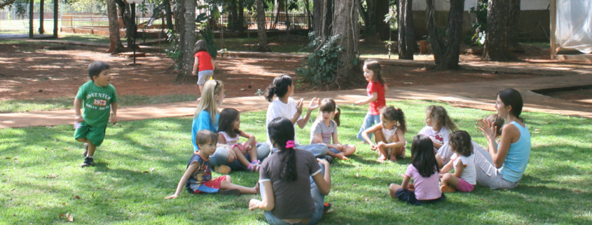 Crianças participando da Orientação Espiritual na Sede Geral
